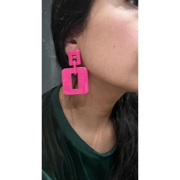 Hot pink earrings Big fuchsia acrylic chain chunky pink statement earrings - Picture 2 of 5